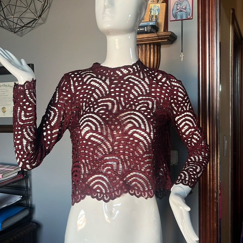 NWT bobiBlack sz Small wine Lacey overlay/Top